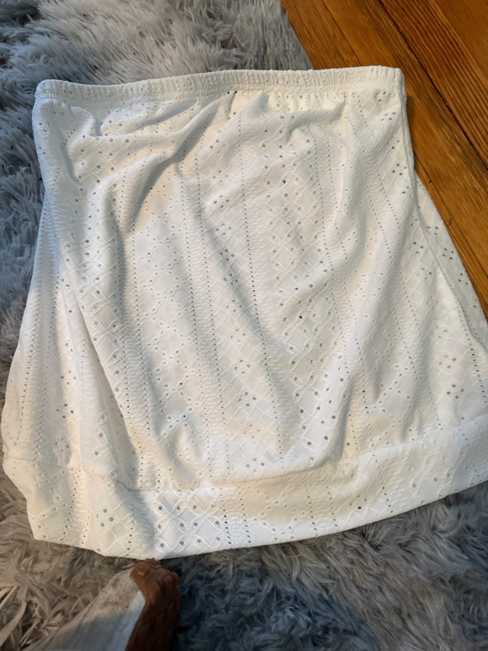 SHEIN White Eyelet Tube top